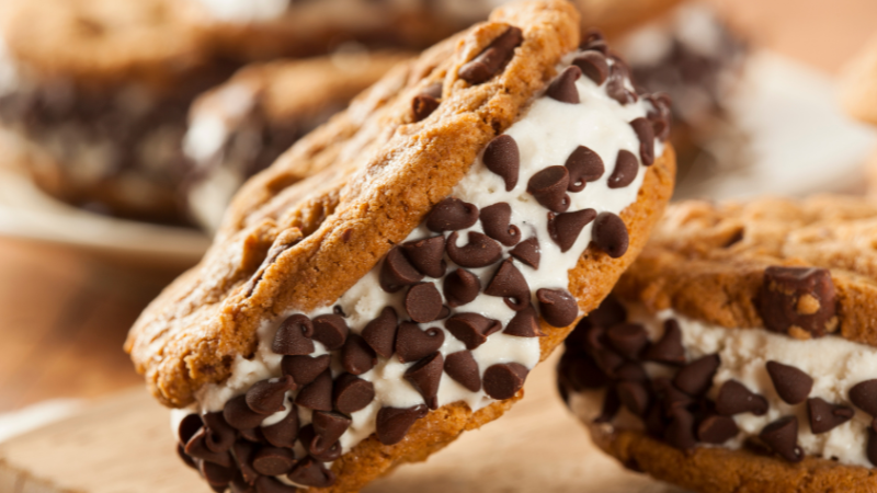 8 Delicious Low-Calorie Desserts