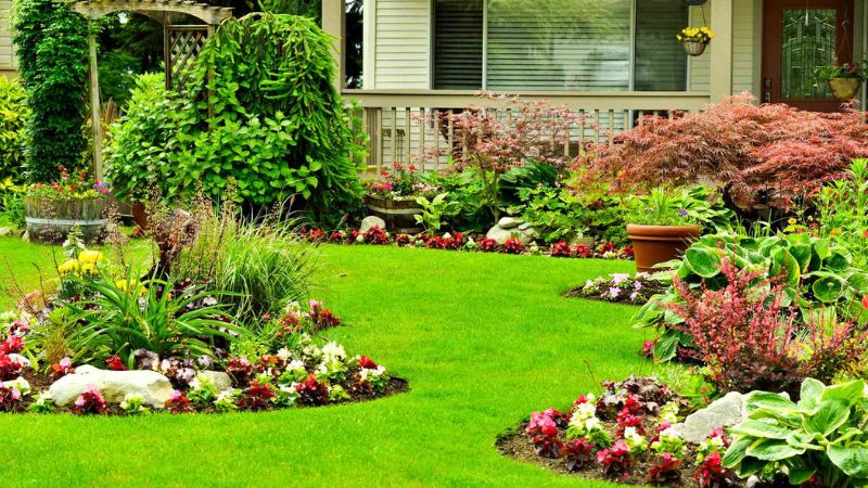 8 Landscaping Ideas For Small Front Yards