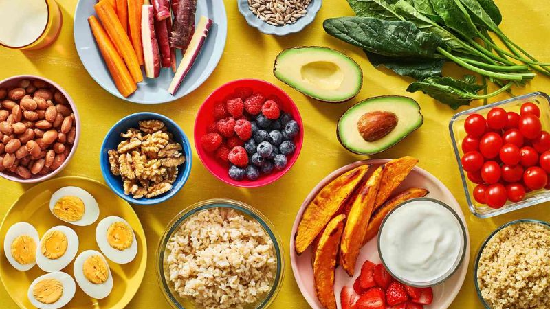 9 Easy Healthy Snacks for Kids, According to Nutritionists