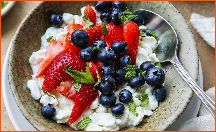 Cottage Cheese and Fruit Bowl