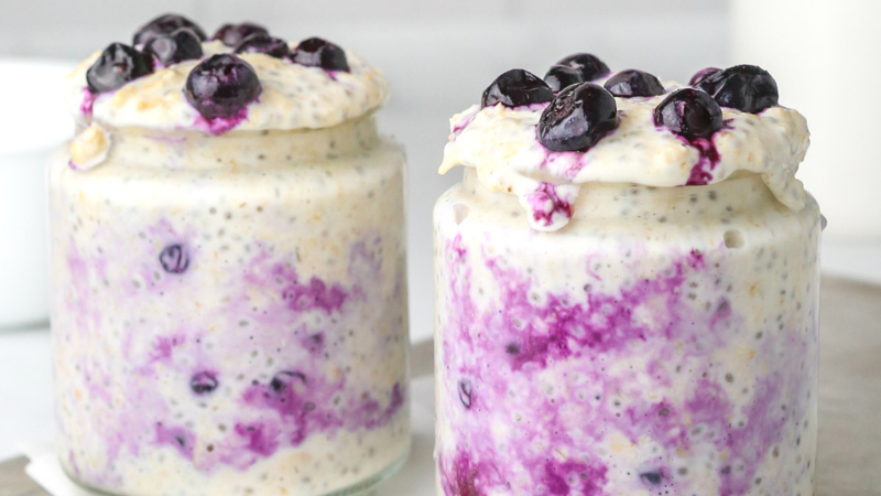 Creamy Lemon Blueberry Overnight Oats