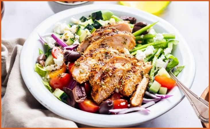 Greek Salad with Grilled Chicken
