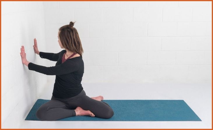 Wall Sit with Twist